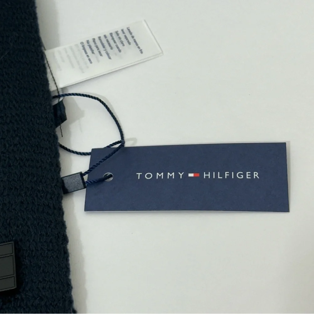 NWT Tommy Hillfiger || stripped men’s scarf